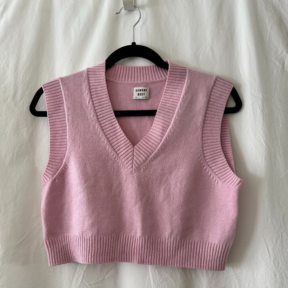 Women's Sunday Best Cropped Pink V Neck Sweater Vest - Size XXS